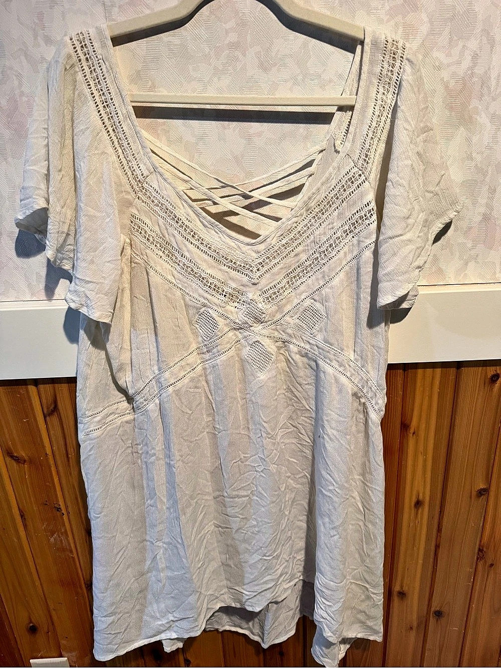 Amuse White Lace-Trim Tunic Size Medium